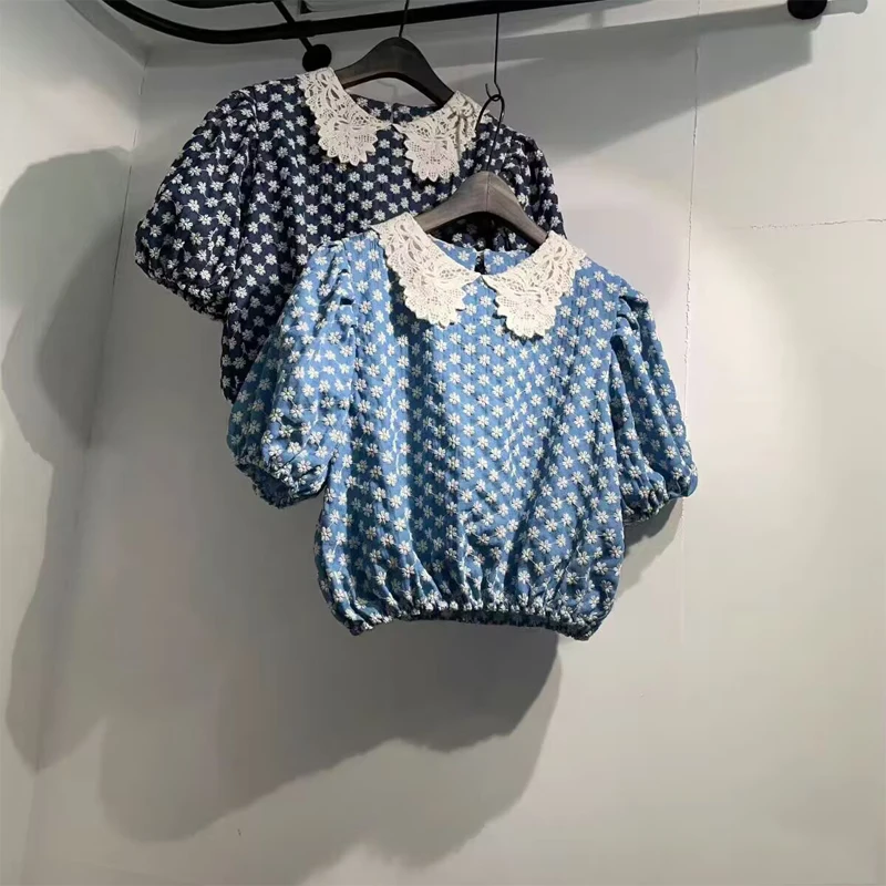 French Style Embroidered Lace Bubble Sleeve Slimming Short Sleeve Shirt Women's Summer New Style Korean Color Block Floral Print
French Style Embroidered Lace Bubble Sleeve Slimming Short Sleeve Shirt Women's Summer New Style Korean Color Block Floral Print