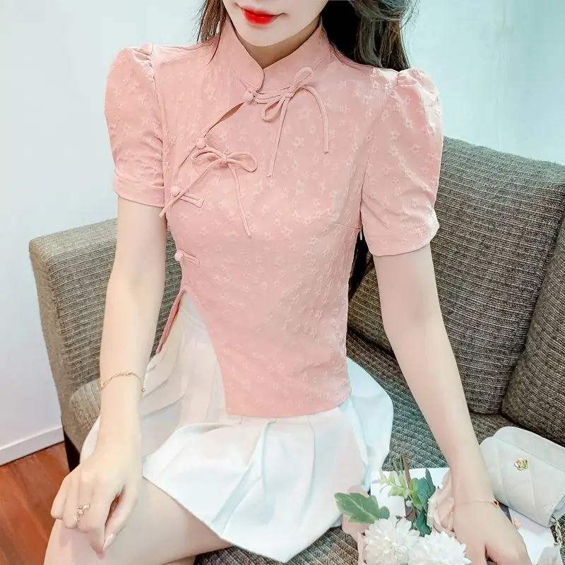 2026 New Chinese Tassel Buckle Short Sleeve T-Shirt Summer Women Stand Collar Slim-fit Tee Tops Female Short Jacquard Shirt
2026 New Chinese Tassel Buckle Short Sleeve T-Shirt Summer Women Stand Collar Slim-fit Tee Tops Female Short Jacquard Shirt