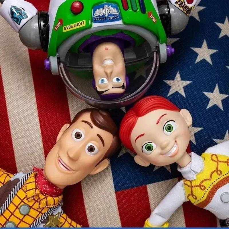 Новая игрушка Disney, фигурки аниме «История 4», говорящая модель куклы Вуди, Базз, Джесси Рекс, экшн-модель детской коллекции, Рождественская игрушка
Новая игрушка Disney, фигурки аниме «История 4», говорящая модель куклы Вуди, Базз, Джесси Рекс, экшн-модель детской коллекции, Рождественская игрушка