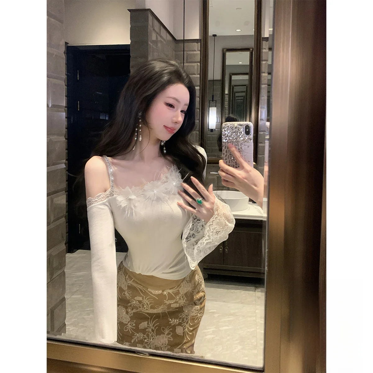 Syqiao Women's Knitted Long Sleeve Lace Bell Sleeve Base Shirt Top Autumn Winter Casual Style Polyester Blend High Waist
Syqiao Women's Knitted Long Sleeve Lace Bell Sleeve Base Shirt Top Autumn Winter Casual Style Polyester Blend High Waist