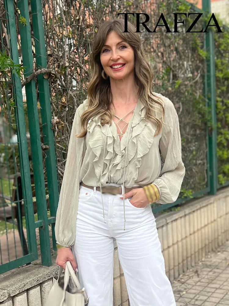 TRAFZA 2025 Women Elegant Solid Translucence Blouse Women Spring V-Neck Single-Breasted Long Sleeves Laminated Decorative Shirt
TRAFZA 2025 Women Elegant Solid Translucence Blouse Women Spring V-Neck Single-Breasted Long Sleeves Laminated Decorative Shirt