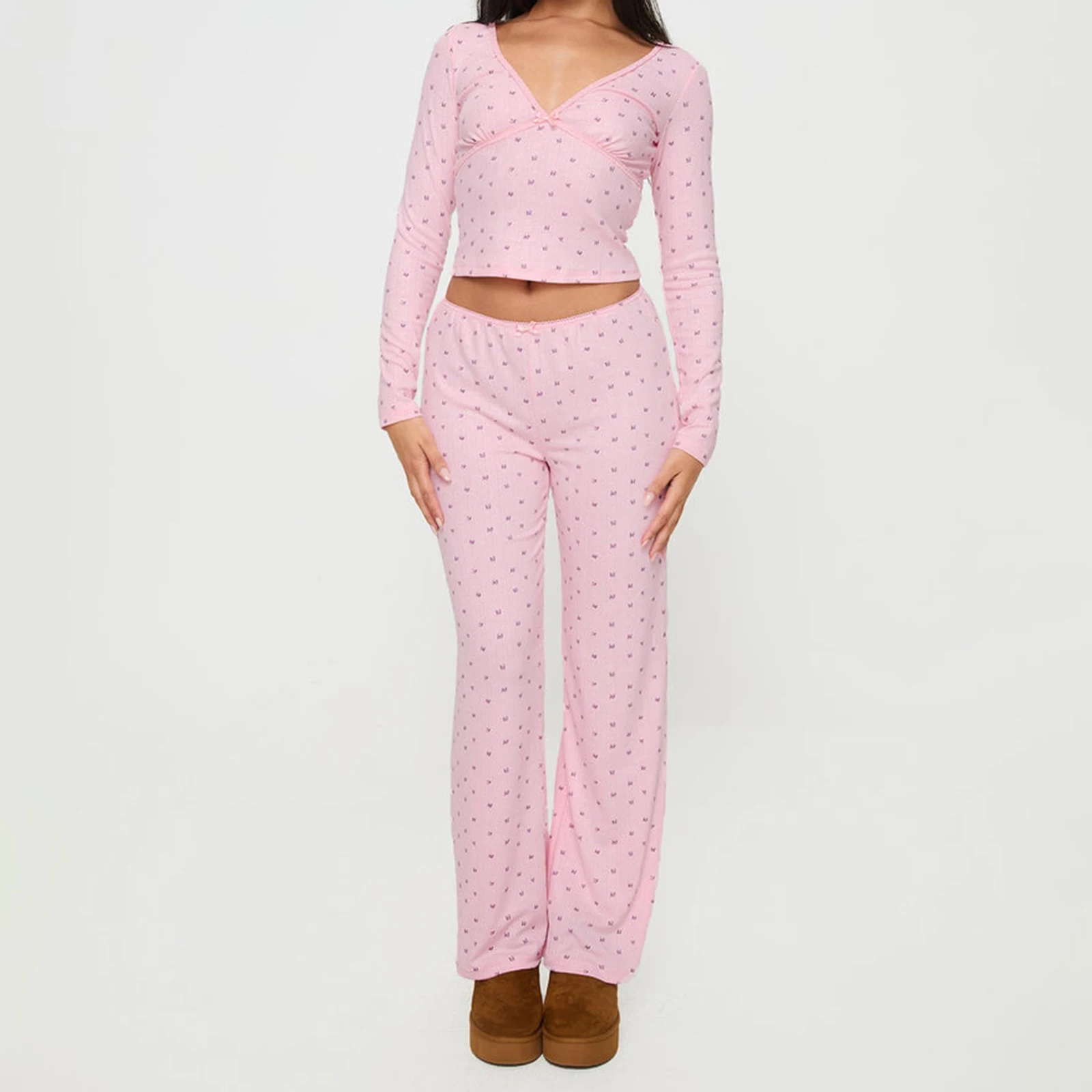 Women Y2K Floral 2 Piece Lounge Set Long Sleeve Fitted Tee Shirt Top Wide Leg Long Pants Cute Pajama Outfit Casual Sleepwear
Women Y2K Floral 2 Piece Lounge Set Long Sleeve Fitted Tee Shirt Top Wide Leg Long Pants Cute Pajama Outfit Casual Sleepwear