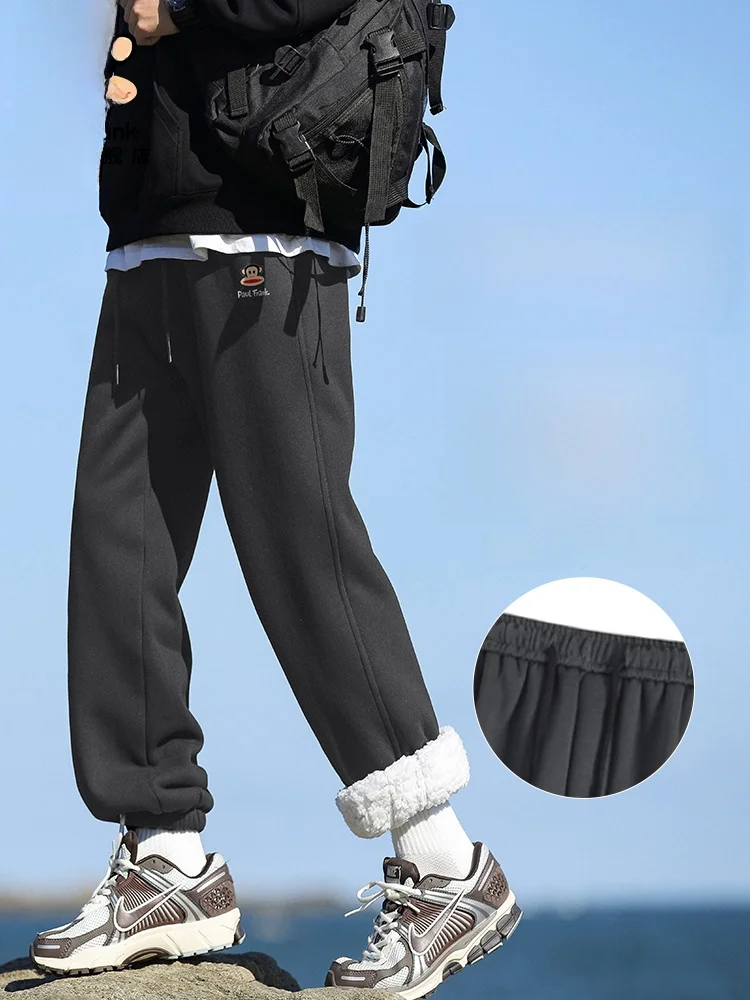 Мужские спортивные брюки Paul Frank с флисовой подкладкой и манжетами, повседневные утепленные спортивные штаны свободного кроя, молодежные, из смесового хлопка и полиэстера
Мужские спортивные брюки Paul Frank с флисовой подкладкой и манжетами, повседневные утепленные спортивные штаны свободного кроя, молодежные, из смесового хлопка и полиэстера