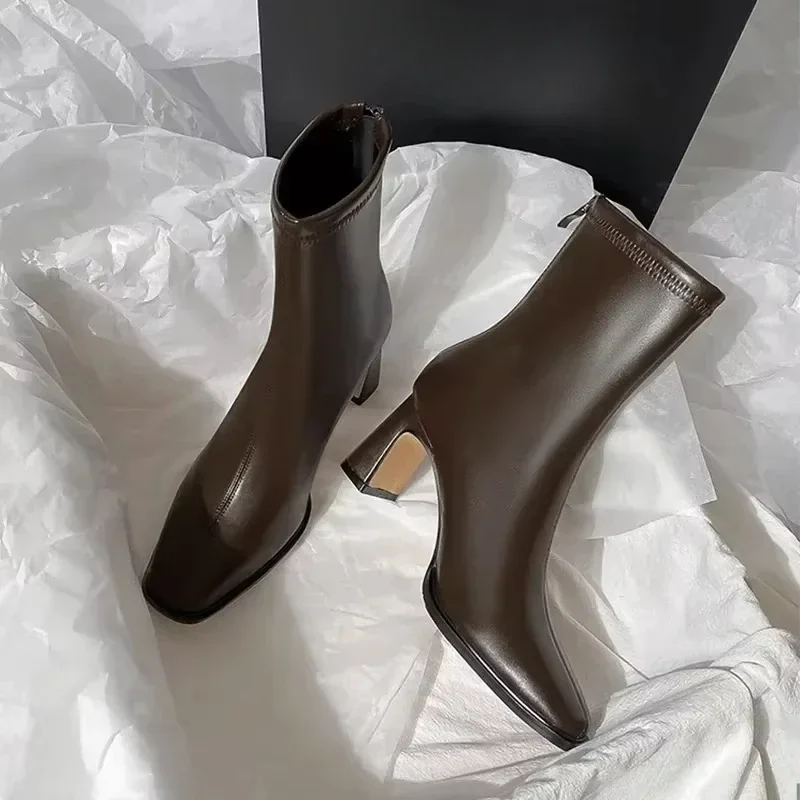 2025 New Vintage Brown Women Ankle Boots Fashion Elegant Square Toe Shoes Autumn Winter Thick Heel Women's Short Booties
2025 New Vintage Brown Women Ankle Boots Fashion Elegant Square Toe Shoes Autumn Winter Thick Heel Women's Short Booties