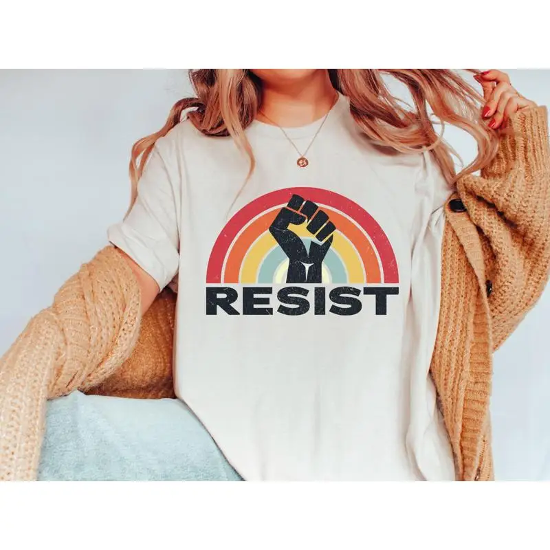 Женская футболка ResisT Activist s Protest SweaT Activism Freedom Феминистская равенство BLM Свитер
Женская футболка ResisT Activist s Protest SweaT Activism Freedom Феминистская равенство BLM Свитер