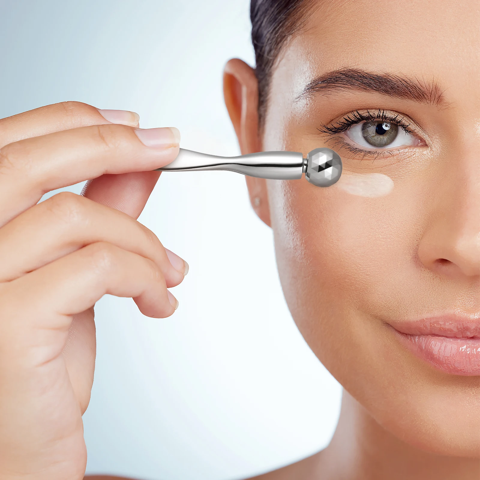 Eye Cream Massager Zinc Alloy Beauty Roller for Eye Wrinkles Puffiness Skin Care Device Durable Scroll Wheel Portable Tool
Eye Cream Massager Zinc Alloy Beauty Roller for Eye Wrinkles Puffiness Skin Care Device Durable Scroll Wheel Portable Tool