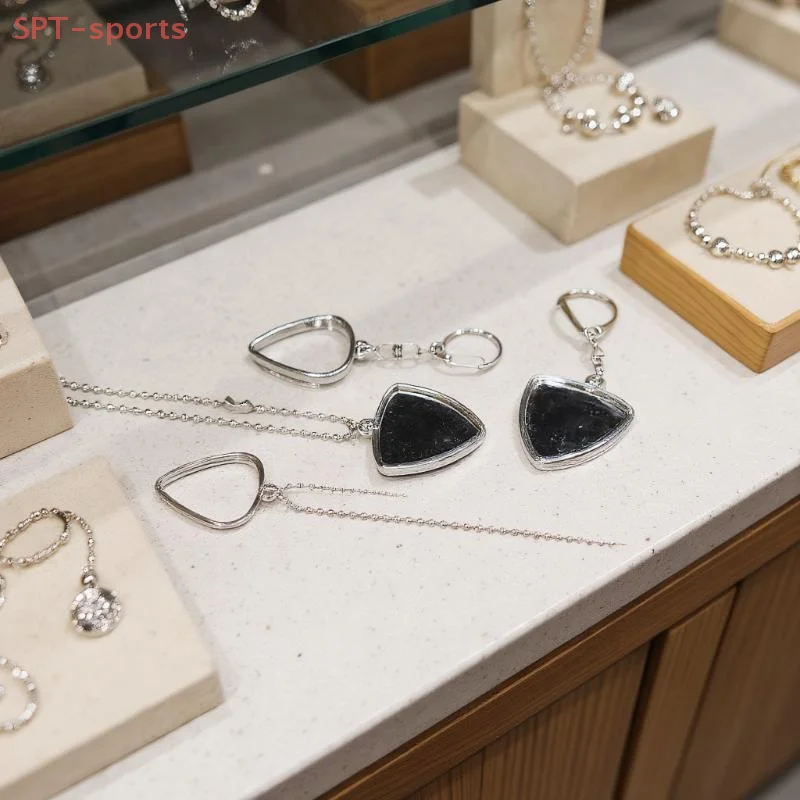 Heart Guitar Pick Collector Box with Keychain; Clear Storage for Musicians Accessories