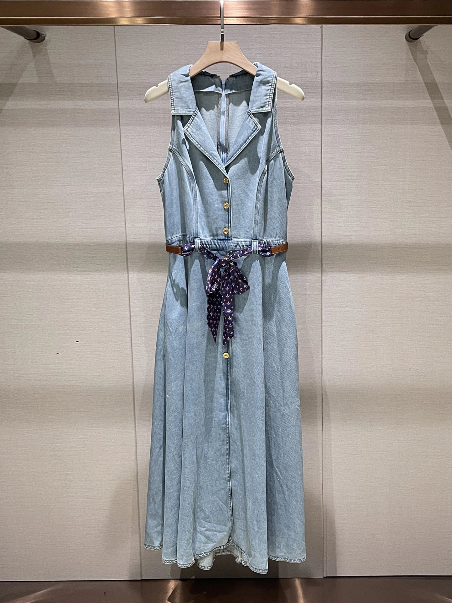 Miu Series Vest Dr Ele Blue Casual Denim High Waist A-Line Skirt Sle Zipper Ba Closure Suit Collar Dr
Miu Series Vest Dr Ele Blue Casual Denim High Waist A-Line Skirt Sle Zipper Ba Closure Suit Collar Dr