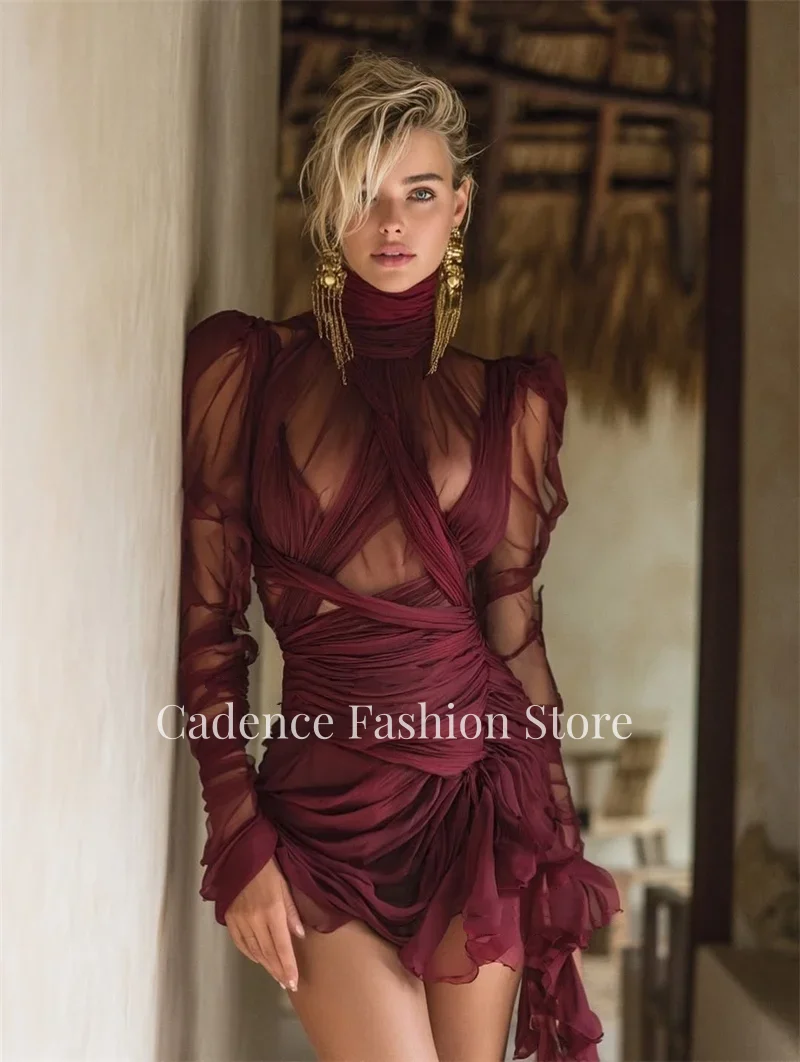 Charming Burgundy Mini Evening Dresses High-Neck Sheer Long-Sleeved Pleated Birthday Dresses for Women Prom Gowns Customized
Charming Burgundy Mini Evening Dresses High-Neck Sheer Long-Sleeved Pleated Birthday Dresses for Women Prom Gowns Customized