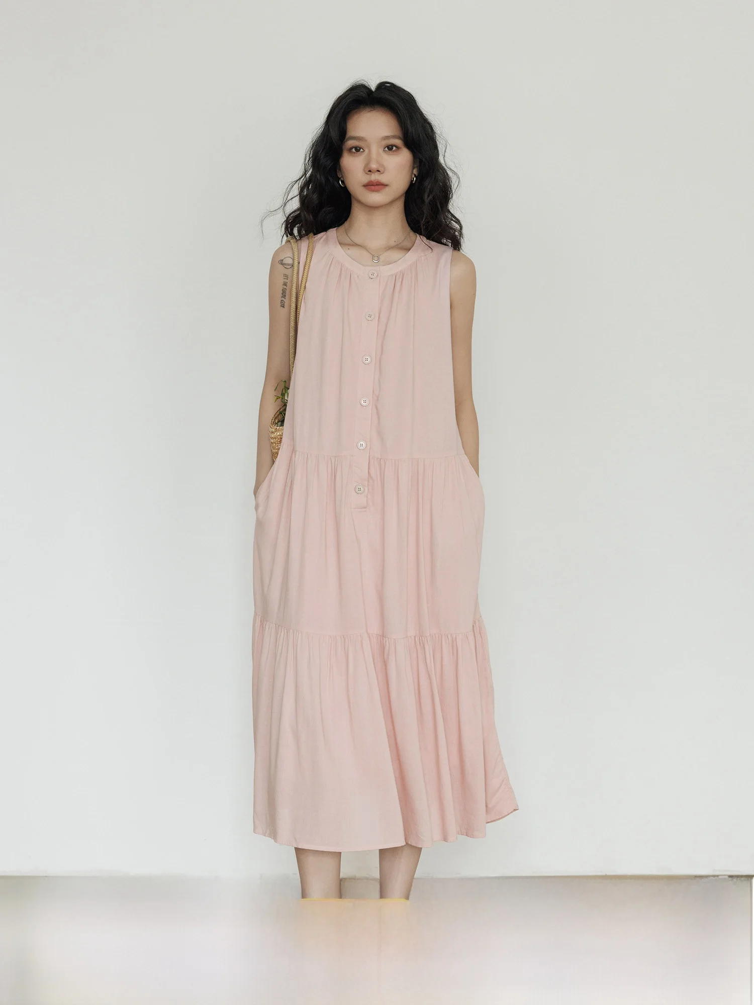 Summer Pink round Neck Vest Dress Women's Linen Relaxing Holiday A-Line Skirt 2026 New Long Dress Casual Style No Sleeve
Summer Pink round Neck Vest Dress Women's Linen Relaxing Holiday A-Line Skirt 2026 New Long Dress Casual Style No Sleeve