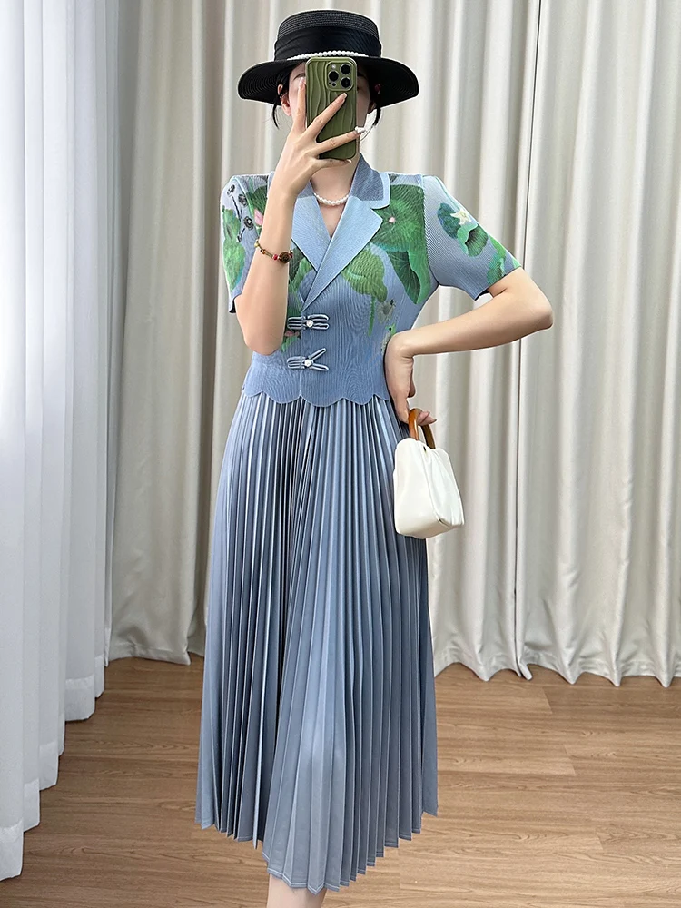 Summer New Dress Women's Short Sleeve High Waist Print A-Line Skirt Three-Residence Art Creation Elegant Commute Style
Summer New Dress Women's Short Sleeve High Waist Print A-Line Skirt Three-Residence Art Creation Elegant Commute Style
