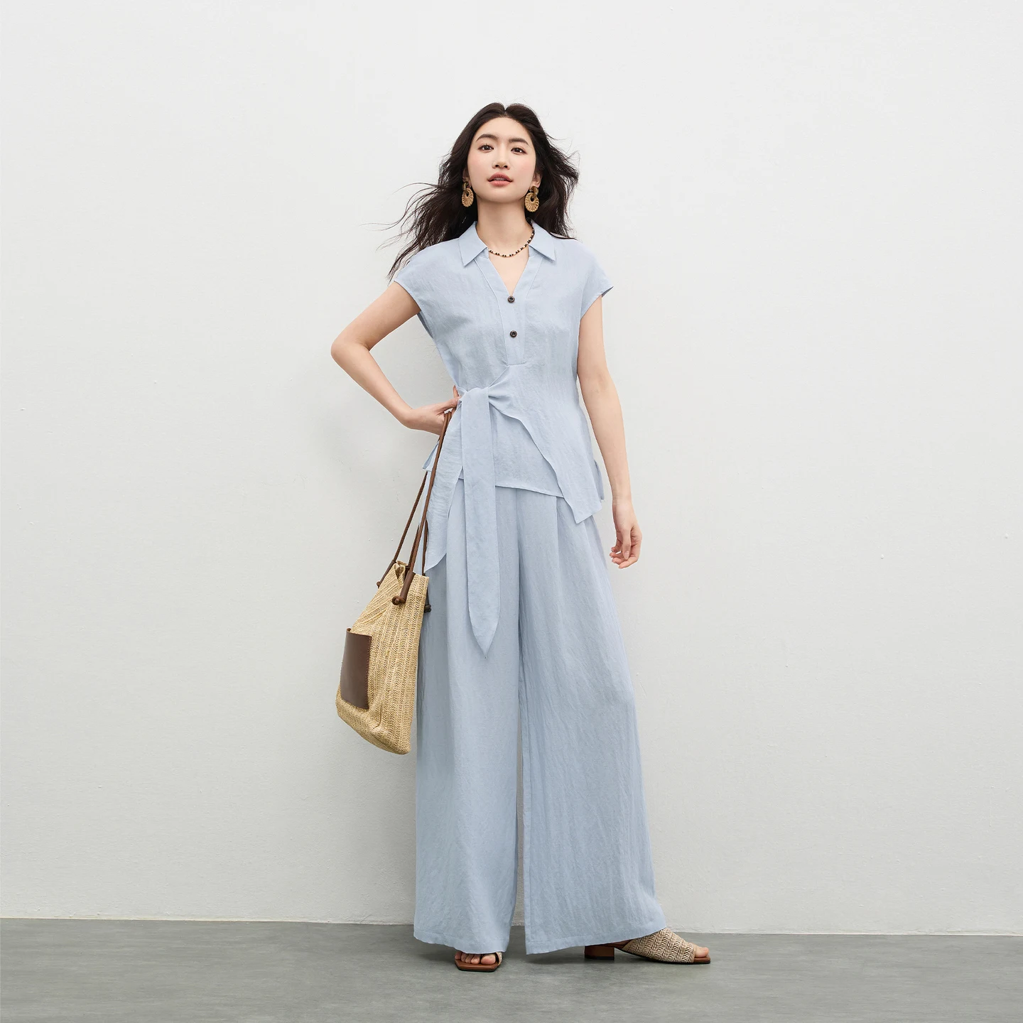SENTUBILA Women's Office Matching Set Lapel Collar Tie Short Sleeve Blouse Boho Scarf Wide Leg Pant Loose 2 Piece Set 162ZK6057Z
SENTUBILA Women's Office Matching Set Lapel Collar Tie Short Sleeve Blouse Boho Scarf Wide Leg Pant Loose 2 Piece Set 162ZK6057Z