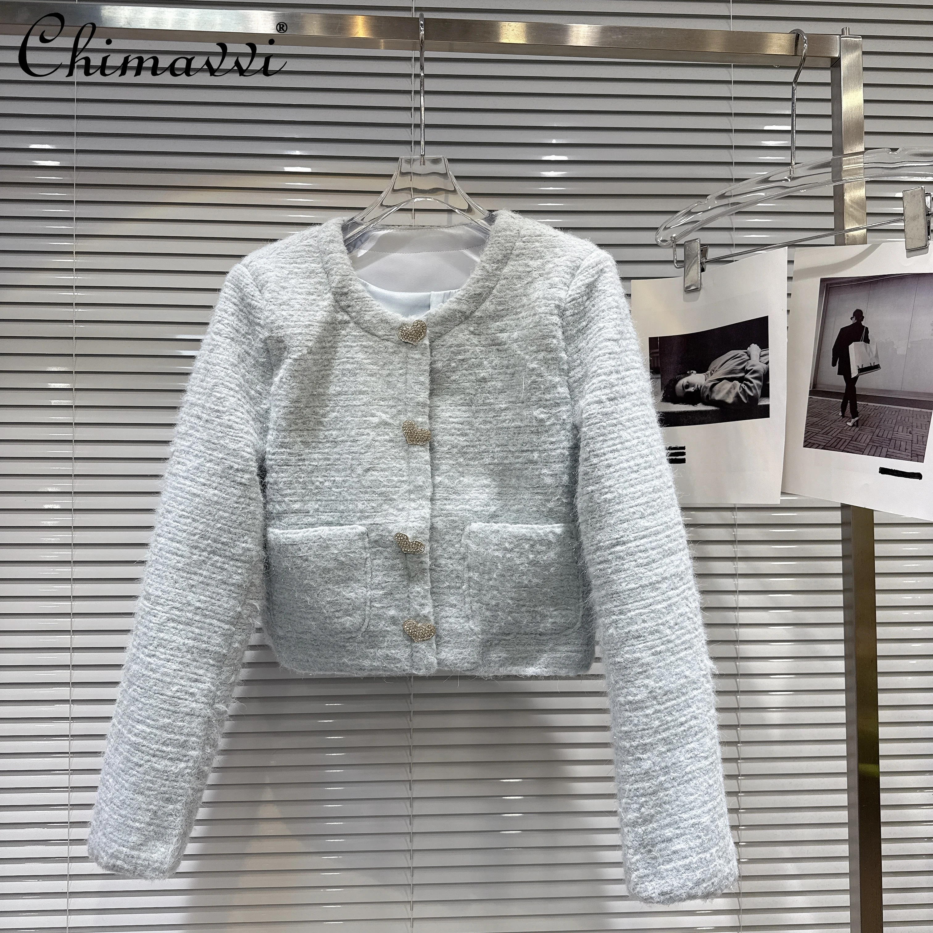 French Elegant Fashion Socialite Woolen Coats Round Neck Long Sleeve Heart Diamond Single-breasted Short Jackets Women Autumn
French Elegant Fashion Socialite Woolen Coats Round Neck Long Sleeve Heart Diamond Single-breasted Short Jackets Women Autumn