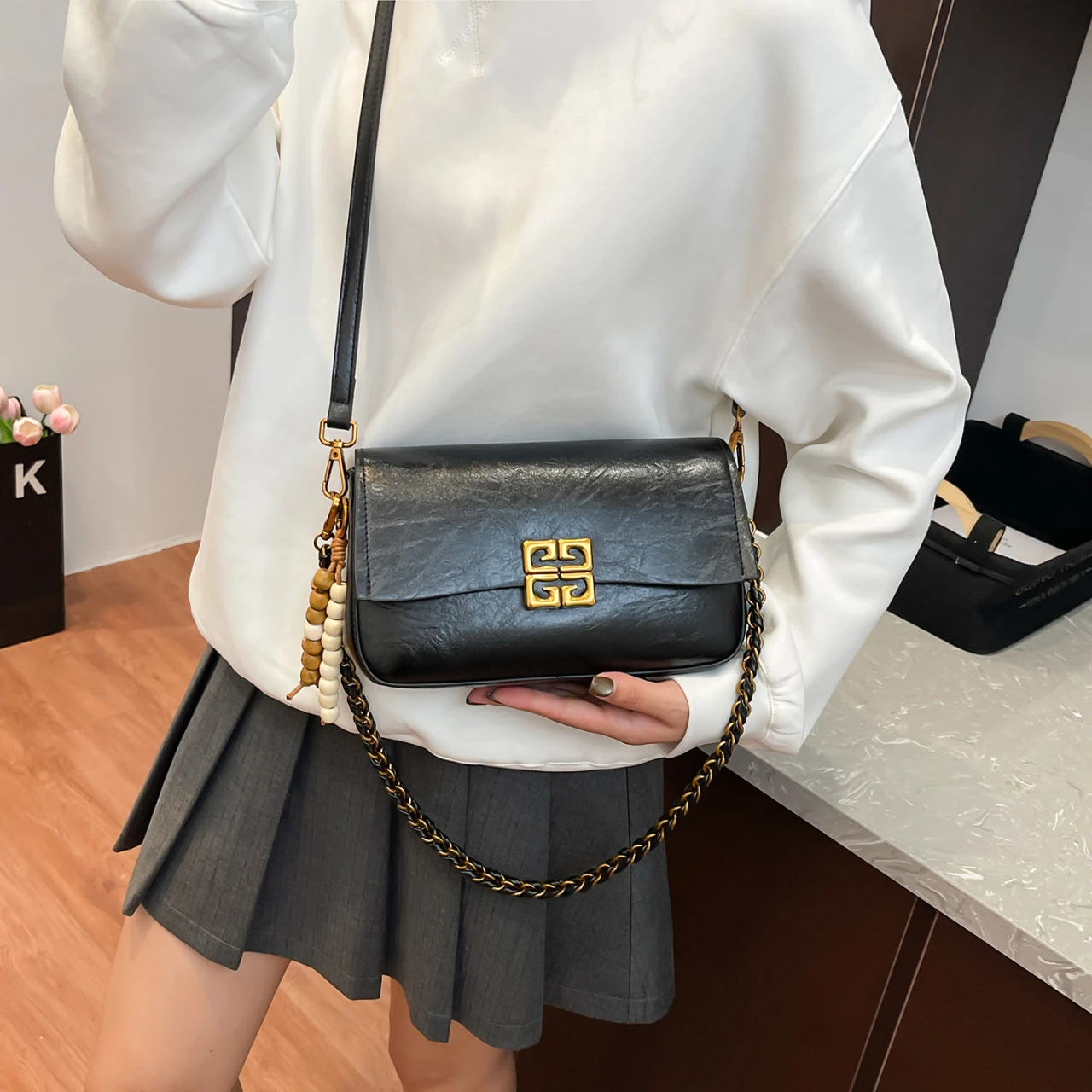 2025 New High-end Ladies Leather Hand Bag Luxury Brand Famous Designer Elegant Paris Classic
2025 New High-end Ladies Leather Hand Bag Luxury Brand Famous Designer Elegant Paris Classic