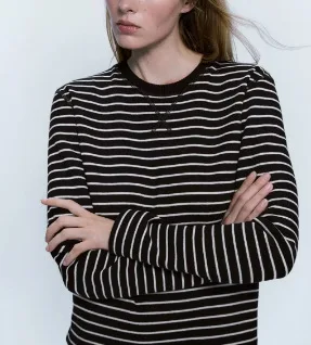 Women's O-Neck Stripe Knitted Sports Sweater 2023 Spring Autumn Ladies Simple Casual Long Sleeve Pullover Tops
Women's O-Neck Stripe Knitted Sports Sweater 2023 Spring Autumn Ladies Simple Casual Long Sleeve Pullover Tops