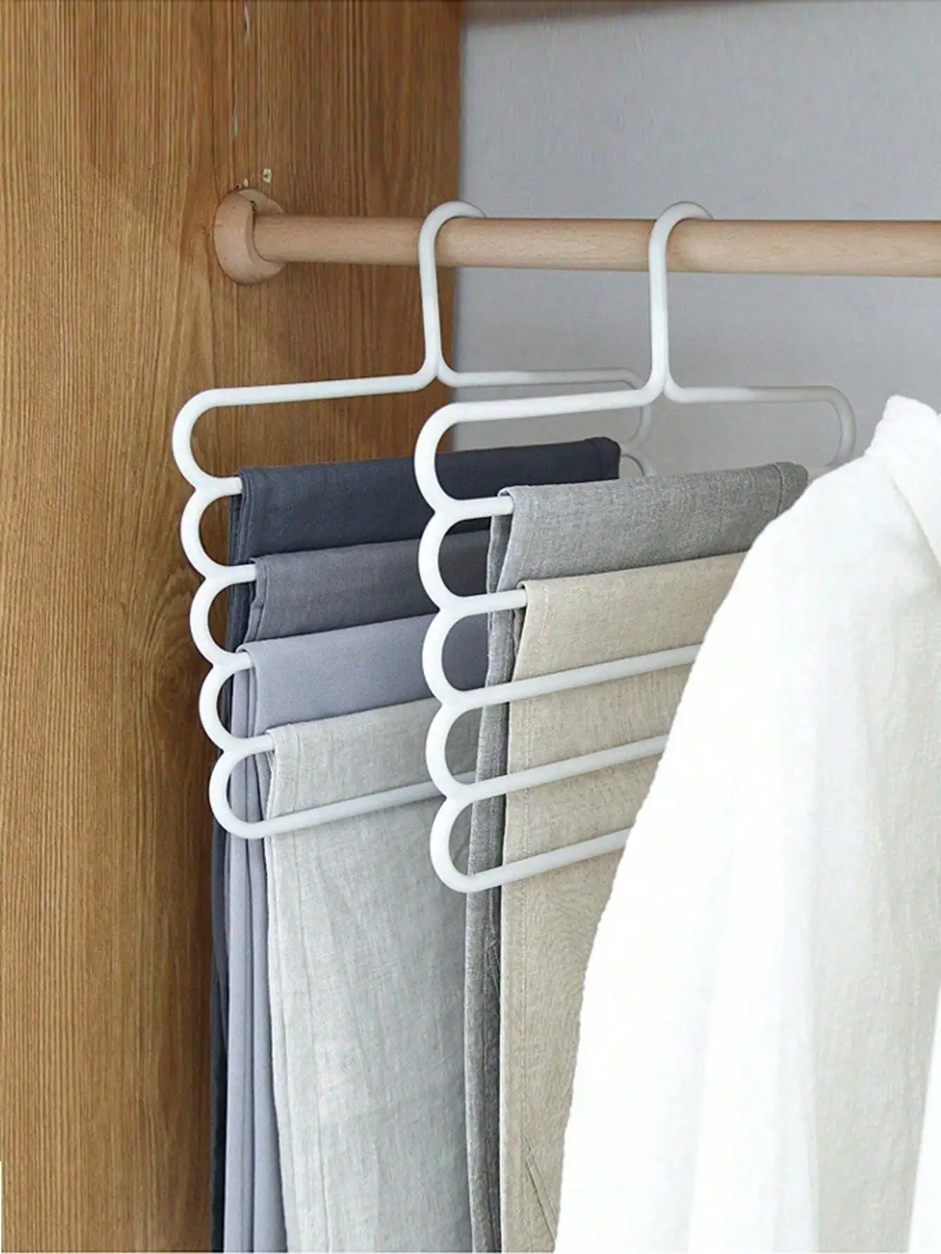 Black velvet hangers Clothes shelf Bra hanger Baby rack Skirt organizer Wire hangers Swing arm hanger Bride and groom hanger
Black velvet hangers Clothes shelf Bra hanger Baby rack Skirt organizer Wire hangers Swing arm hanger Bride and groom hanger