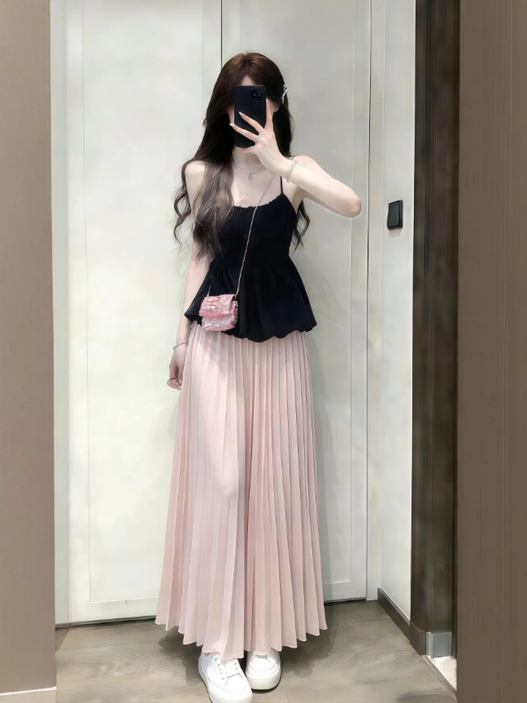 Summer Unique Beautiful Halter Top Skirt Set Women's Fashion Elegant Style Comfortable Cotton Material V-Neckline High Waist
Summer Unique Beautiful Halter Top Skirt Set Women's Fashion Elegant Style Comfortable Cotton Material V-Neckline High Waist