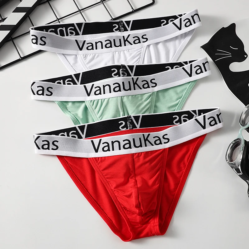 Fashion Men High Cut Briefs Low Waist Hollow Elastic Waist Rayon Sexy Skinny Breathable Daily Indoor Male Underpants
Fashion Men High Cut Briefs Low Waist Hollow Elastic Waist Rayon Sexy Skinny Breathable Daily Indoor Male Underpants