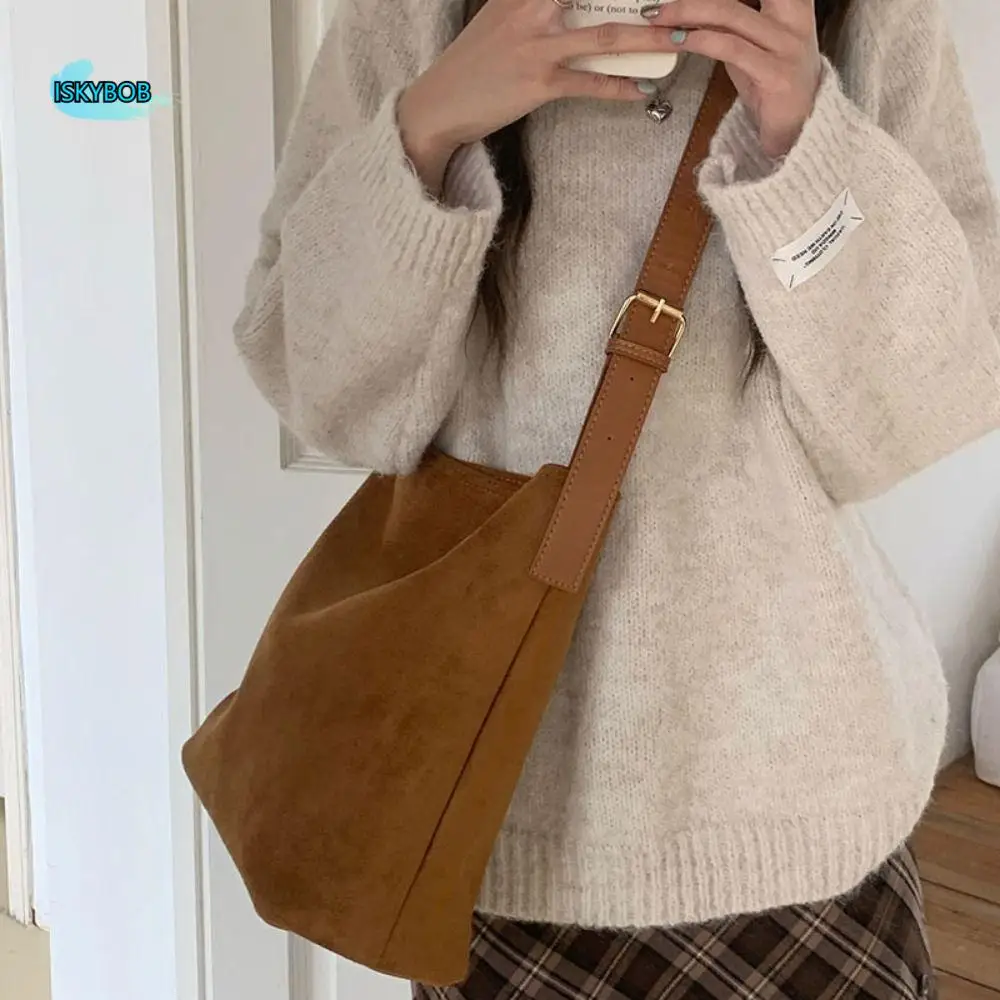 Fashion Vintage Suede Bucket Bag Brown Handbag Matte Pu Leather Shoulder Bag Korean Style Fashion Underarm Bag Girls
Fashion Vintage Suede Bucket Bag Brown Handbag Matte Pu Leather Shoulder Bag Korean Style Fashion Underarm Bag Girls