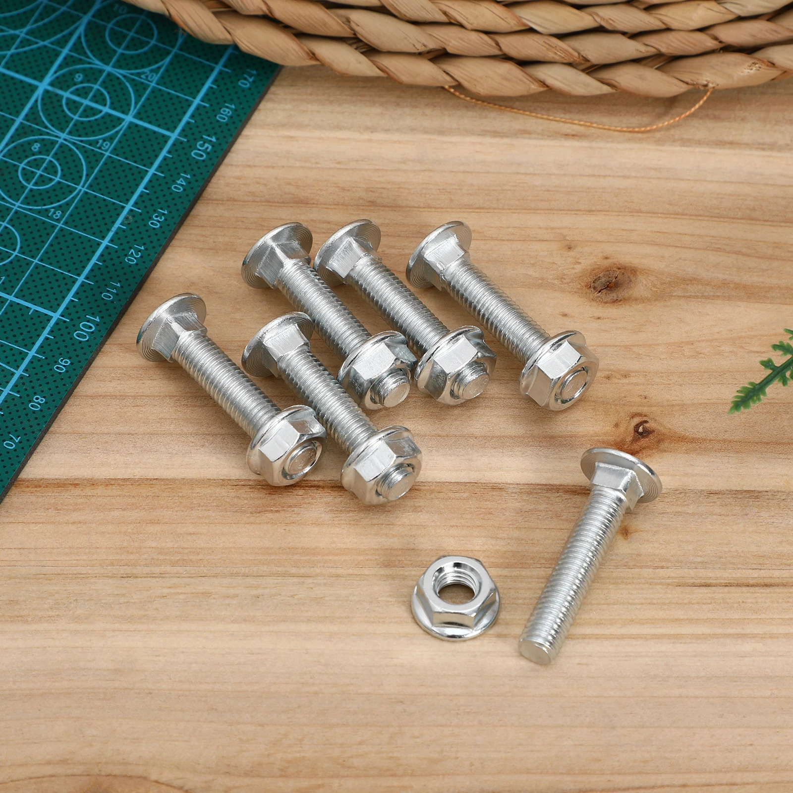 Carriage Bolts Nuts Kit Silver Carbon Steel Truck Bed Mounting Zinc Plating Weather Resistant Fully Threaded Screw Collection
Carriage Bolts Nuts Kit Silver Carbon Steel Truck Bed Mounting Zinc Plating Weather Resistant Fully Threaded Screw Collection