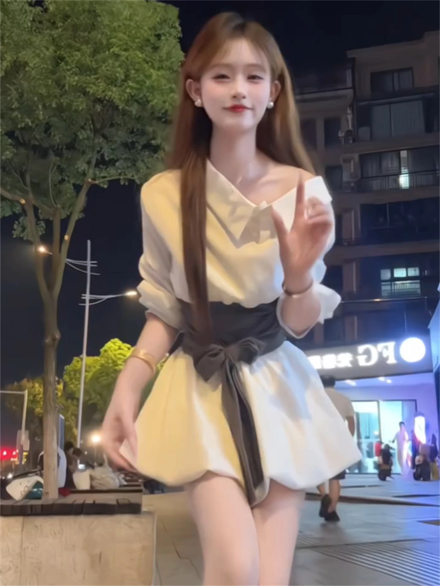 Korean Style College Fashion Set Women's Autumn Miniature Spicy Girl Long Sleeve Shirt Pure Desire A-Line Short Skirt Two-Pie...
Korean Style College Fashion Set Women's Autumn Miniature Spicy Girl Long Sleeve Shirt Pure Desire A-Line Short Skirt Two-Pie...