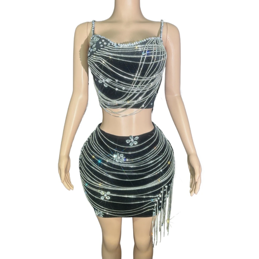 Sparkly Rhinestones Chains Crop Top Mini Skirt Two Pieces Set Women Sexy Celebrate Party Birthday Dress Performance Stage Wear
Sparkly Rhinestones Chains Crop Top Mini Skirt Two Pieces Set Women Sexy Celebrate Party Birthday Dress Performance Stage Wear