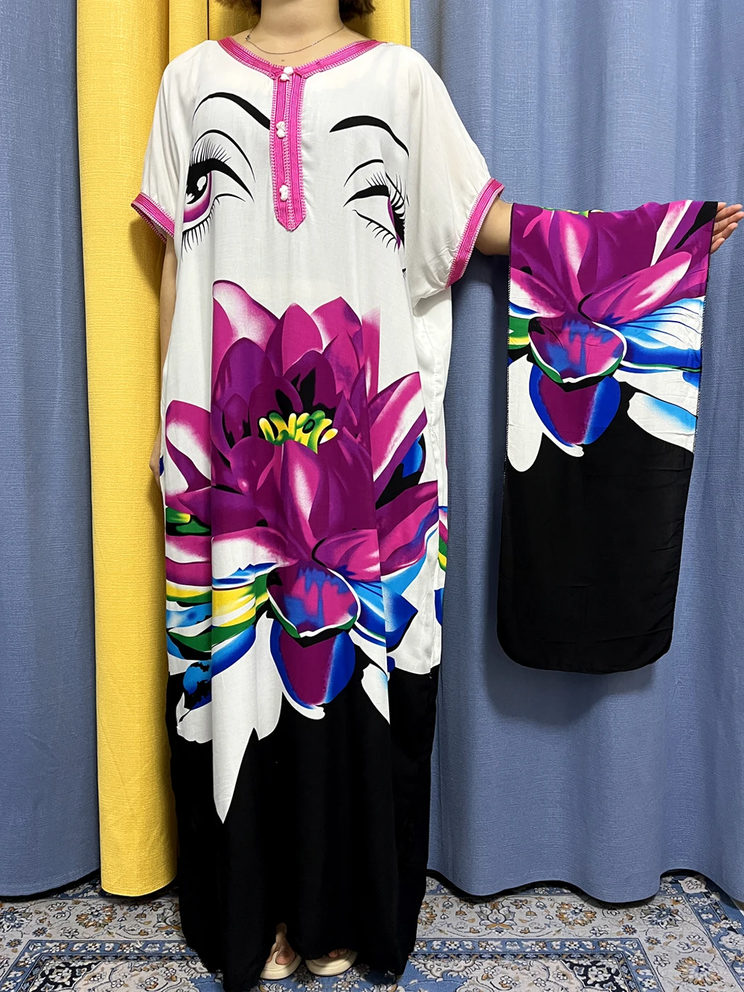 Muslim Abayas For Women 2023 New Print Floral Cotton Short Sleeve Loose Femme Robe African Traditional Dresses With Headscarf
Muslim Abayas For Women 2023 New Print Floral Cotton Short Sleeve Loose Femme Robe African Traditional Dresses With Headscarf