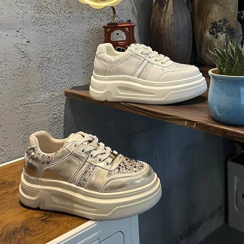 AIYUQI 2026 New Women's sneakers shoe Thick-soled Comfort Casual Shoes Women Spring and Autumn Lace-up Fashion female Shoes
AIYUQI 2026 New Women's sneakers shoe Thick-soled Comfort Casual Shoes Women Spring and Autumn Lace-up Fashion female Shoes