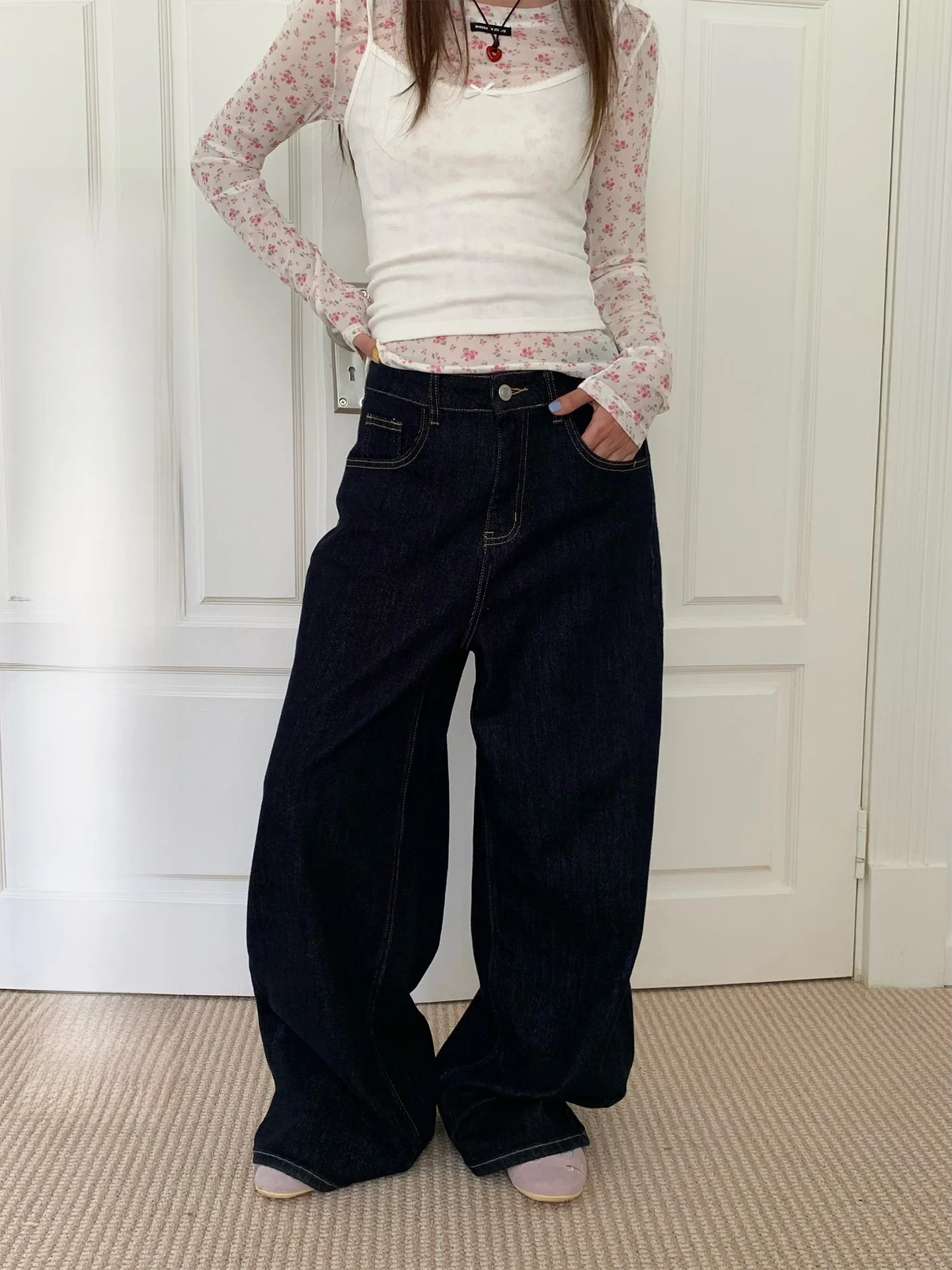 Shiny Korean Style Loose Straight Leg Jeans Women Summer High Waist Slimming Floor Length Trousers Blue Color Natural Waist
Shiny Korean Style Loose Straight Leg Jeans Women Summer High Waist Slimming Floor Length Trousers Blue Color Natural Waist