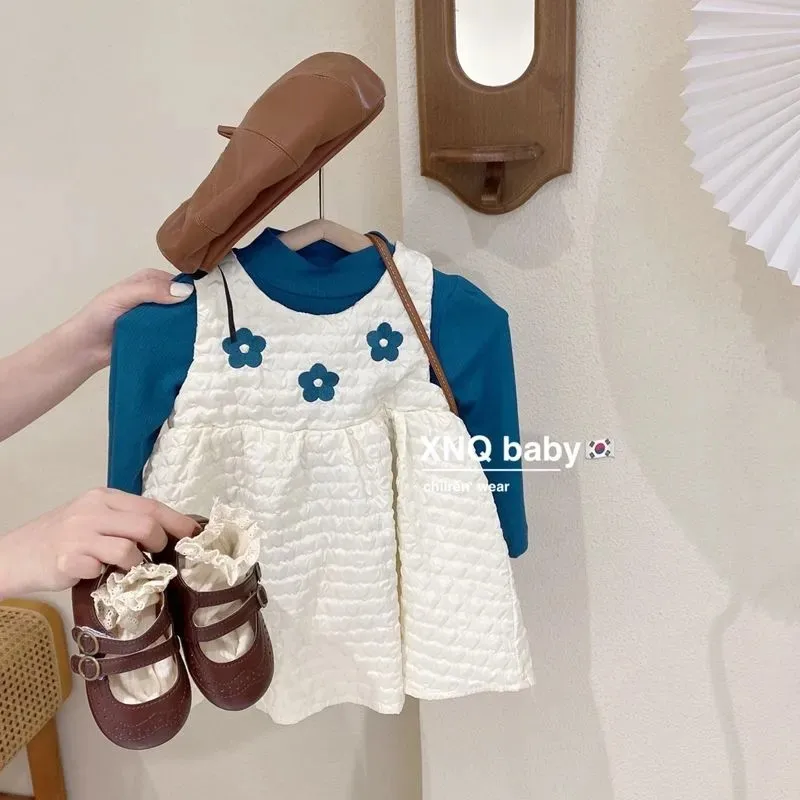 Kids Girls Dress Set New Children's Long Sleeve T-shirt Tank Top Skirt 2PCS Set Baby Clothes Set Spring and Autumn
Kids Girls Dress Set New Children's Long Sleeve T-shirt Tank Top Skirt 2PCS Set Baby Clothes Set Spring and Autumn