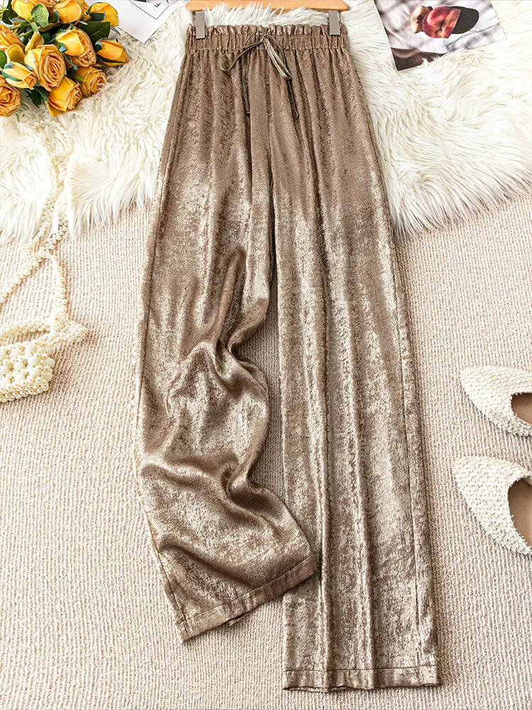 2025 Diamond Velvet Wide Leg Women Autumn Winter European High-end Gold Velvet Floor Dragging Trend Straight Leg Pants
2025 Diamond Velvet Wide Leg Women Autumn Winter European High-end Gold Velvet Floor Dragging Trend Straight Leg Pants
