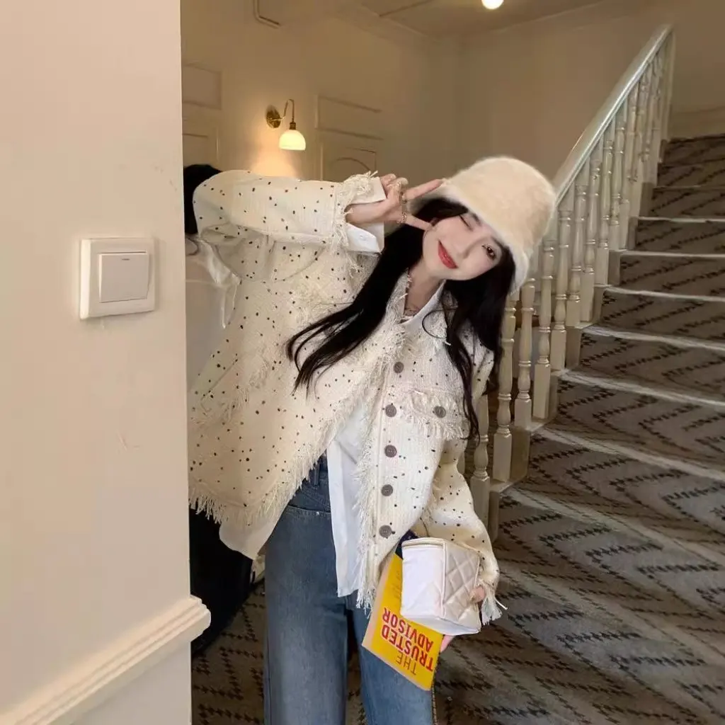 Style Women's Long Sleeve Top Autumn New Design Colorful Polka Dot Tassel Coat High-End Loose Fit
Style Women's Long Sleeve Top Autumn New Design Colorful Polka Dot Tassel Coat High-End Loose Fit