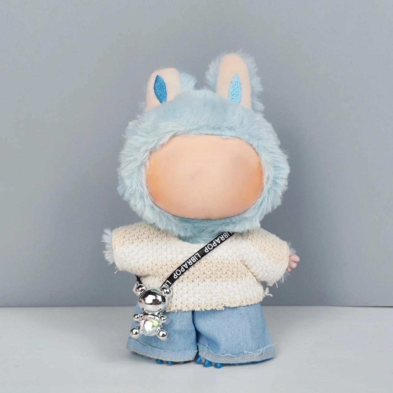 17cm Labubu Boneca accessories clothes suitable for V1 V2 V3 Labubu fashion personality cute toy birthday gift
17cm Labubu Boneca accessories clothes suitable for V1 V2 V3 Labubu fashion personality cute toy birthday gift