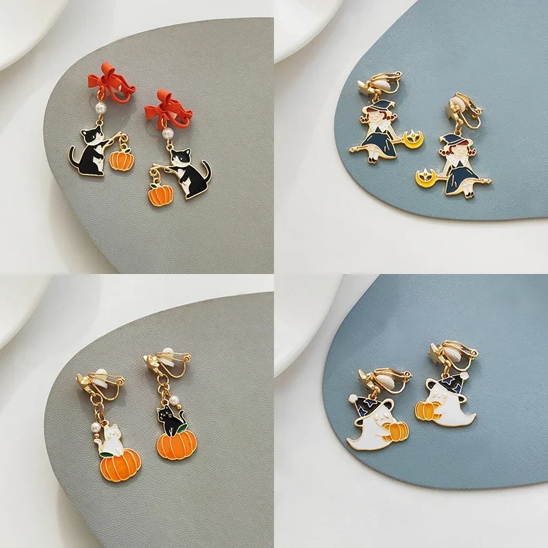 Funny Christmas Halloween Pumpkin Lamp Ear Clips Earrings Enamel Cartoon Witch Cute Black Cat Clip on Earrings Without Piercing
Funny Christmas Halloween Pumpkin Lamp Ear Clips Earrings Enamel Cartoon Witch Cute Black Cat Clip on Earrings Without Piercing