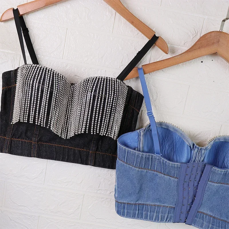 New short-sleeved denim tube top design sense niche tassel diamond sling vest outer wear with chest pad trendy girl
New short-sleeved denim tube top design sense niche tassel diamond sling vest outer wear with chest pad trendy girl