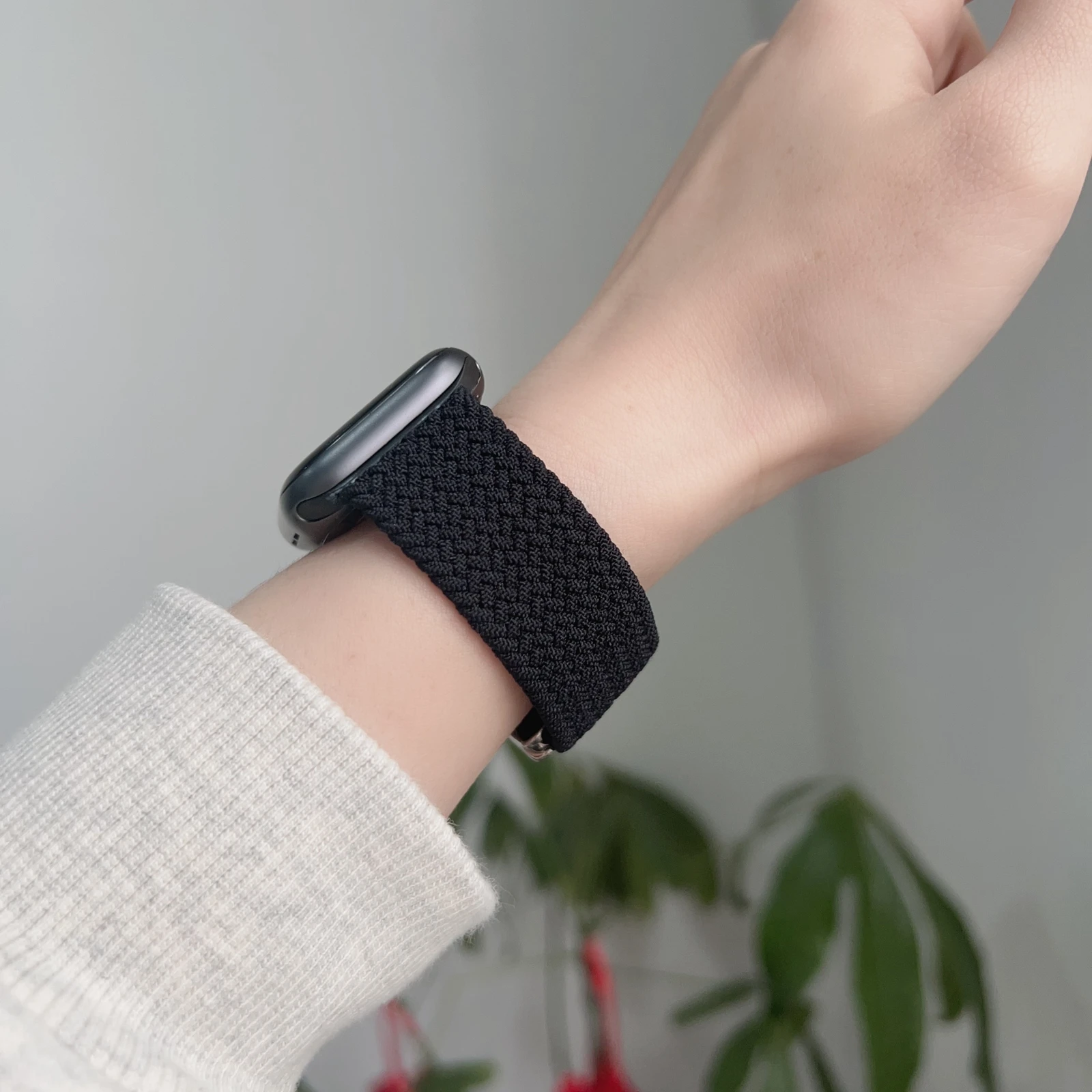 Magnetic elastic nylon For Apple Watch band women Ultra 10/9/8/7/6/5 SE 38mm 40mm 41mm 42mm 44mm 45mm 46mm for iwatch strap
Magnetic elastic nylon For Apple Watch band women Ultra 10/9/8/7/6/5 SE 38mm 40mm 41mm 42mm 44mm 45mm 46mm for iwatch strap
