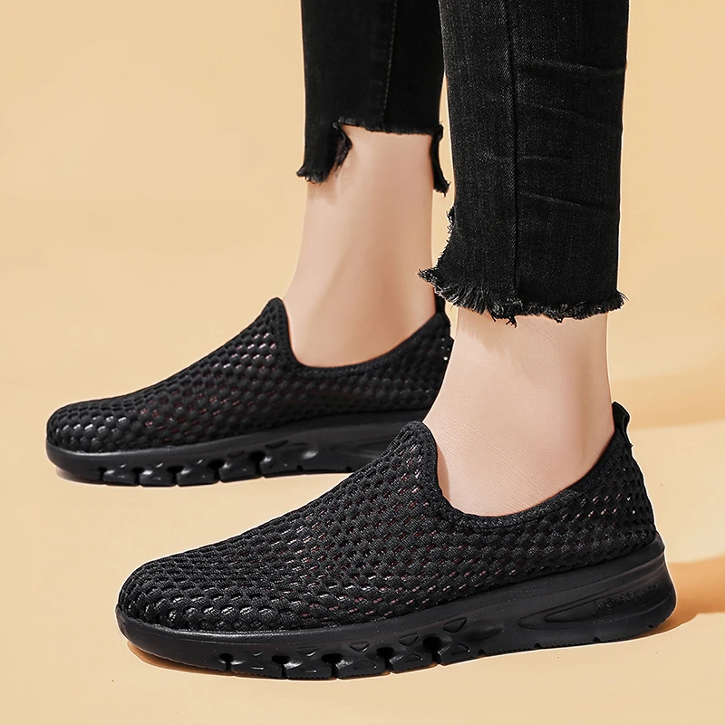 Neat Cut Unisex Breathable Mesh Shoes Practical Vent Design Hard Wearing Sole Daily Outdoor Leisure Sport Footwear
Neat Cut Unisex Breathable Mesh Shoes Practical Vent Design Hard Wearing Sole Daily Outdoor Leisure Sport Footwear