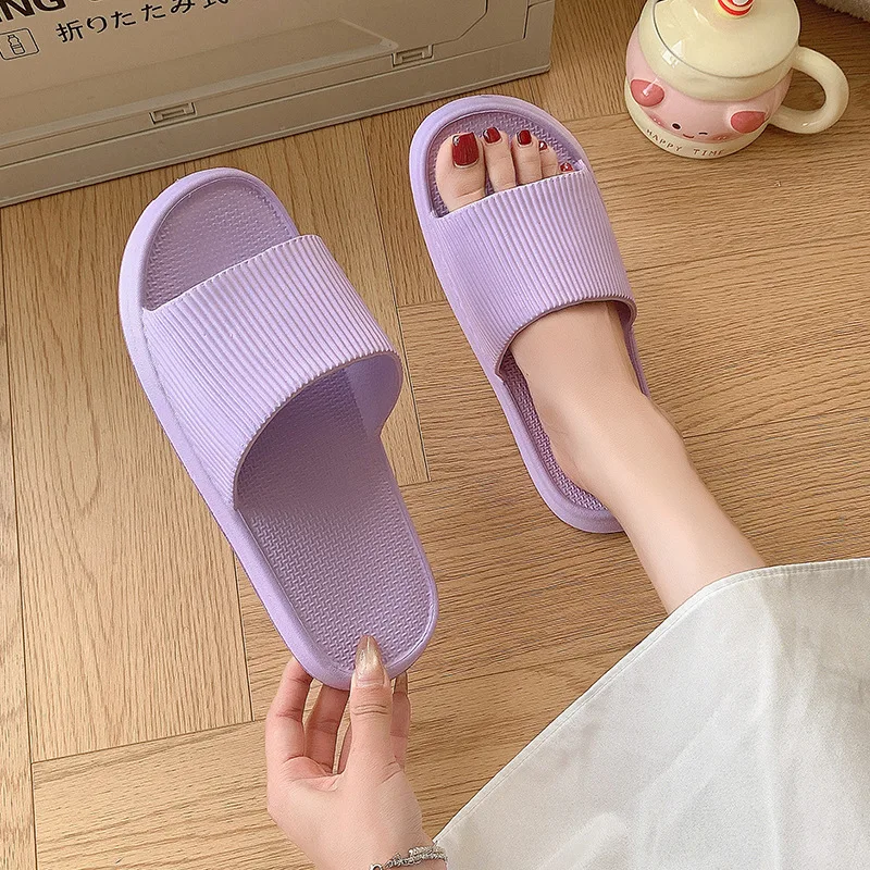 Summer Pvc Wholesale Women Feet Indoor Men'S Bath And Bathroom Non-Smelly Slippers Home Non-Slip Household
Summer Pvc Wholesale Women Feet Indoor Men'S Bath And Bathroom Non-Smelly Slippers Home Non-Slip Household