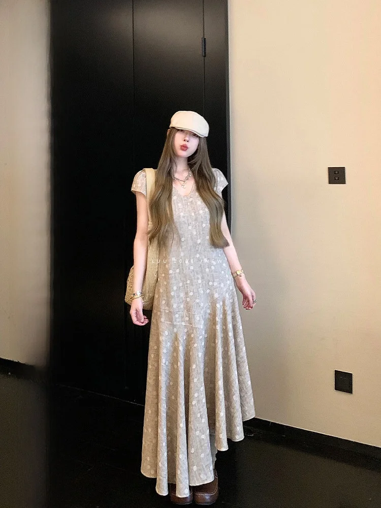LUU Cherry A-Line Short-Sleeve Polka Dot Dress Women Summer Loose Fish Tail Long Dress Commute Style Casual V-Neck Zipper Back
LUU Cherry A-Line Short-Sleeve Polka Dot Dress Women Summer Loose Fish Tail Long Dress Commute Style Casual V-Neck Zipper Back
