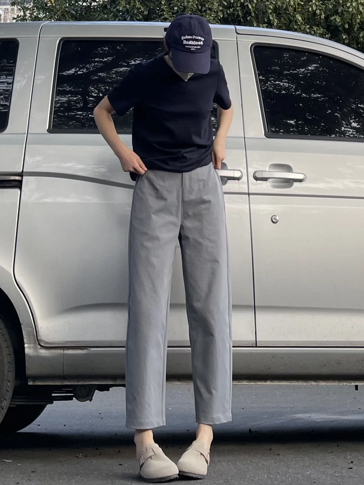 Новые весенние повседневные брюки для женщин, прямые, длиной 7/8, с защитой от сминания, с легким изгибом, утягивающие, комфортные в носке
Новые весенние повседневные брюки для женщин, прямые, длиной 7/8, с защитой от сминания, с легким изгибом, утягивающие, комфортные в носке