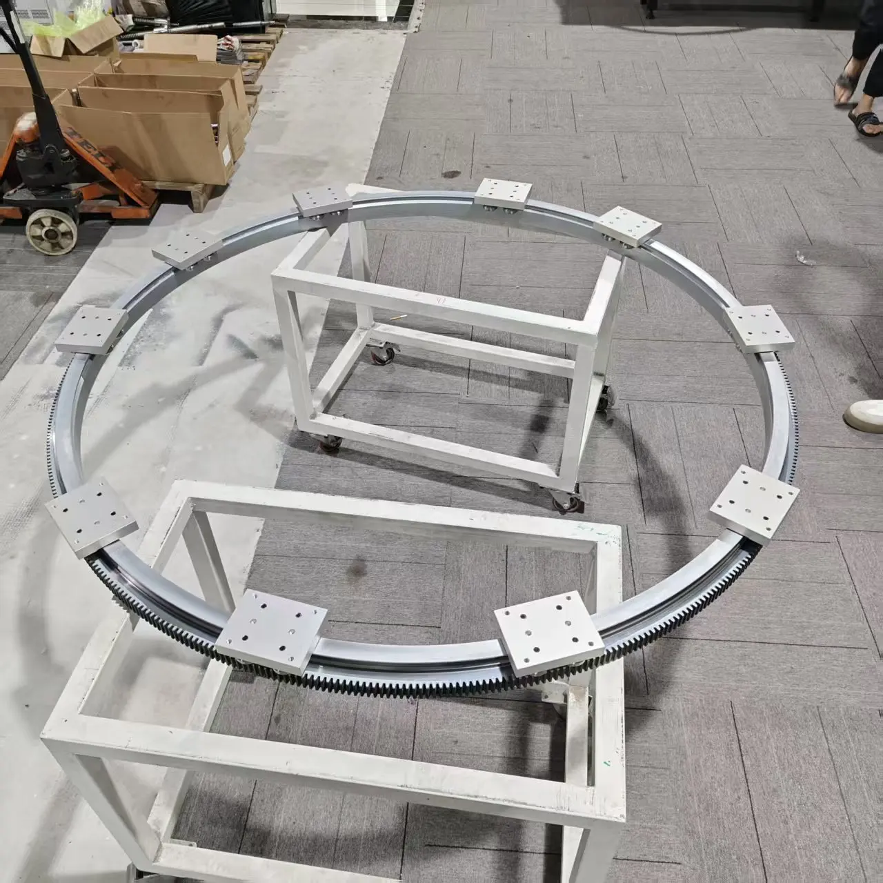 HCY1400mm Large Diameter Geared Ring Guide Rail Motor Bearing High Carbon Chromium Steel Full Circle Track for Automated Rotary
HCY1400mm Large Diameter Geared Ring Guide Rail Motor Bearing High Carbon Chromium Steel Full Circle Track for Automated Rotary