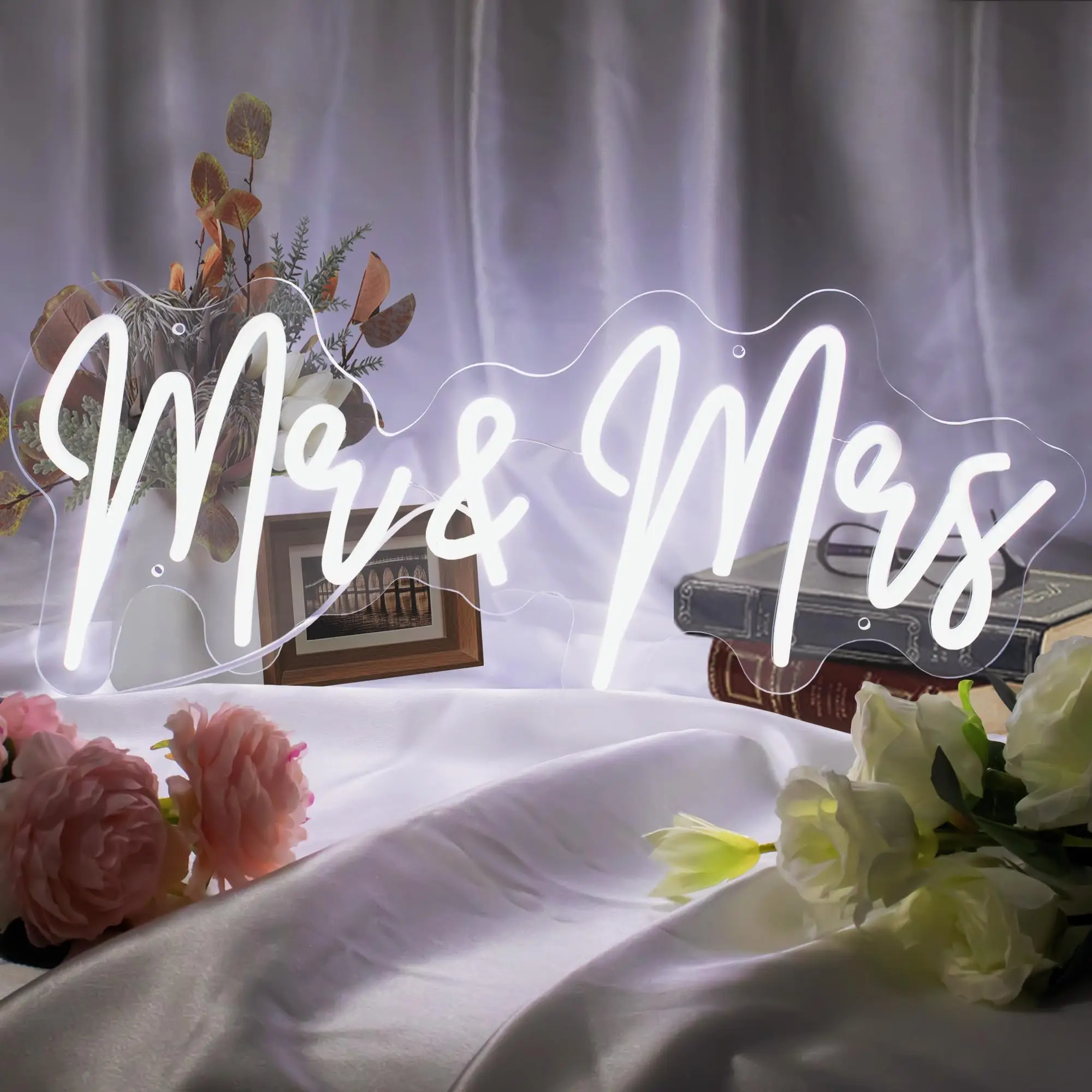 Mr&Mrs neon Sigfor Wall, Bedroom, Dorm, Kids Room, Wedding Party bar Signs for Wall Decoration Valentine's Day Gift
Mr&Mrs neon Sigfor Wall, Bedroom, Dorm, Kids Room, Wedding Party bar Signs for Wall Decoration Valentine's Day Gift