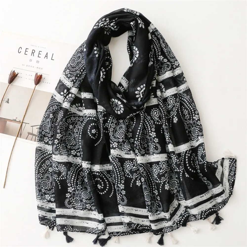 Fashion Floral Printed Tassel Shawl Soft Thin Sunscreen Scarf Voile Breathable Women Hijab Wrap
Fashion Floral Printed Tassel Shawl Soft Thin Sunscreen Scarf Voile Breathable Women Hijab Wrap