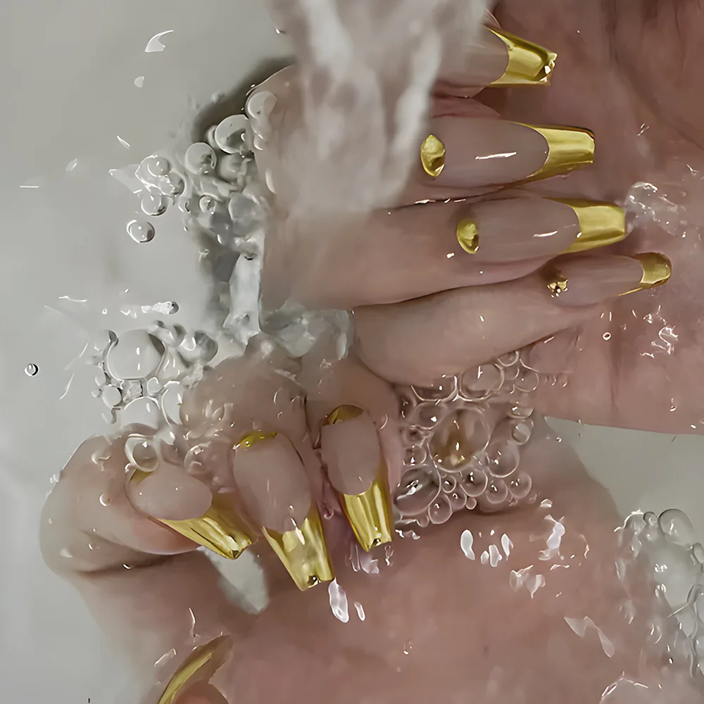 Новые минималистичные накладные ногти 2026 года с золотистым ободком и эффектом французского маникюра - сексуальный стиль для осветления кожи
Новые минималистичные накладные ногти 2026 года с золотистым ободком и эффектом французского маникюра - сексуальный стиль для осветления кожи