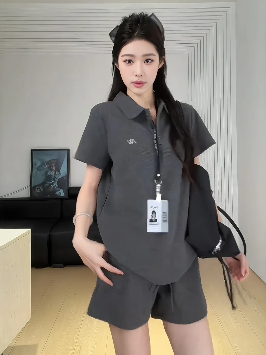 Fashionable Summer Outfit Women's Korean Style Lazy Embroidered Neck Short Sleeve Casual Wide Leg Shorts Two Piece Set
Fashionable Summer Outfit Women's Korean Style Lazy Embroidered Neck Short Sleeve Casual Wide Leg Shorts Two Piece Set