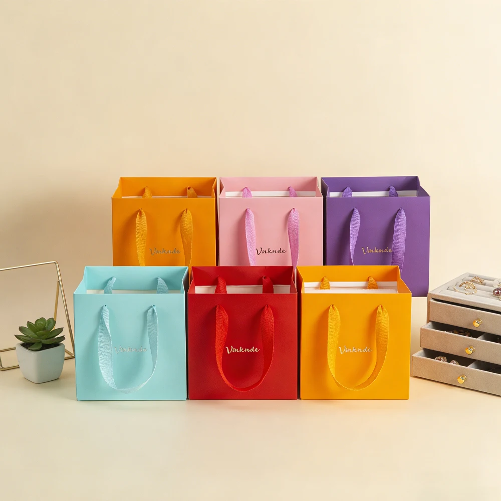 Оптовая партия из 24 больших подарочных пакетов с ручками-лентами, с возможностью нанесения логотипа, для упаковки подарков, покупок, для бизнеса, дней рождения, свадеб и вечеринок
Оптовая партия из 24 больших подарочных пакетов с ручками-лентами, с возможностью нанесения логотипа, для упаковки подарков, покупок, для бизнеса, дней рождения, свадеб и вечеринок