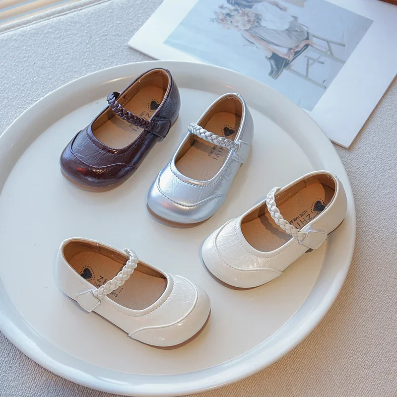 2025 Spring New Children Leather Shoes for Girls Fashion Korean Style Soft Anti-slippery Versatile Chic Ballet Elegant Flats
2025 Spring New Children Leather Shoes for Girls Fashion Korean Style Soft Anti-slippery Versatile Chic Ballet Elegant Flats