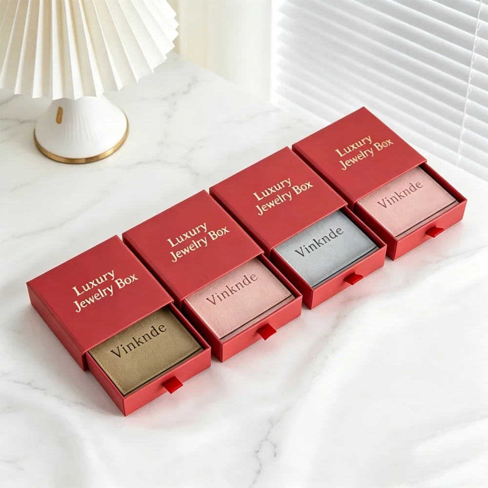 24Pcs Paper Drawers Jewelry Box Custom Logo Cardboard Mini Jewelry Packaging Box With Suede Pouches Bags For Ring Earing Brooch
24Pcs Paper Drawers Jewelry Box Custom Logo Cardboard Mini Jewelry Packaging Box With Suede Pouches Bags For Ring Earing Brooch
