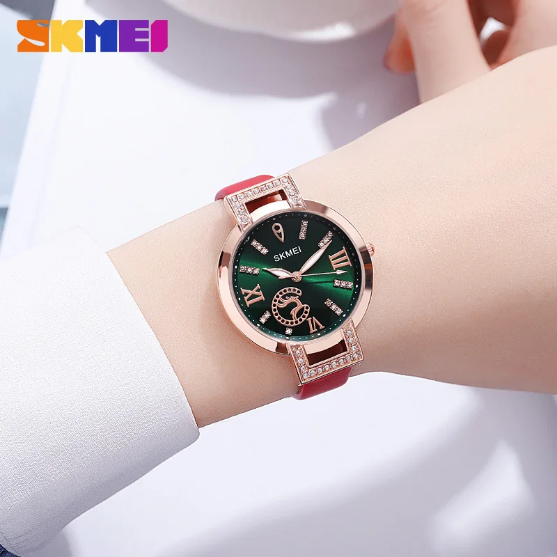 Skmei New Fashion Christmas Elk Women's Watch Diamond-Embedded Elegant Style Female Student Belt Quartz Watch
Skmei New Fashion Christmas Elk Women's Watch Diamond-Embedded Elegant Style Female Student Belt Quartz Watch