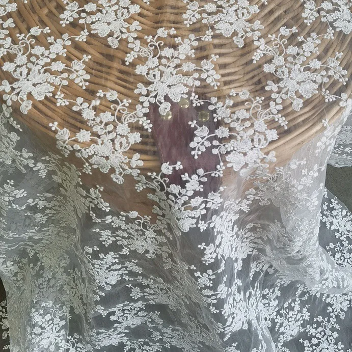 High-quality nylon tulle embroidered floral lace fabric for women's wear, children's clothing, and DIY sewing fabric
High-quality nylon tulle embroidered floral lace fabric for women's wear, children's clothing, and DIY sewing fabric